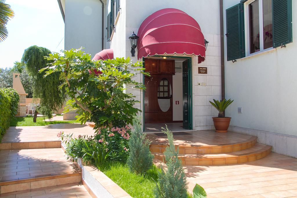 Villa Sveta Eufemija - Bed&breakfast Rovinj Rum bild
