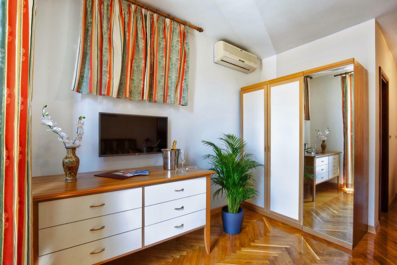 Villa Sveta Eufemija - Bed&breakfast Rovinj Exteriör bild